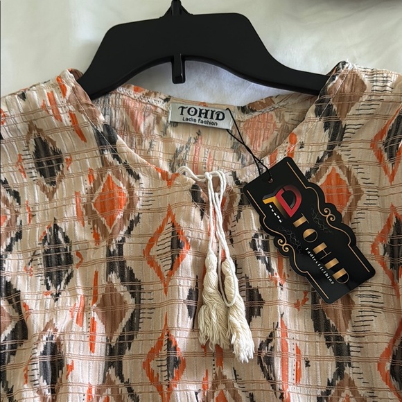 Diamond Pattern Tunic - Picture 2 of 4